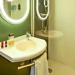 Ibis - Cran-gevrier 3*