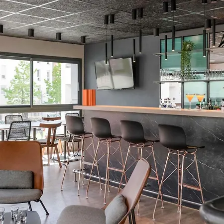 Ibis - Cran-gevrier 3*