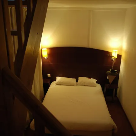 Ibis - Cran-gevrier Hotel 3*